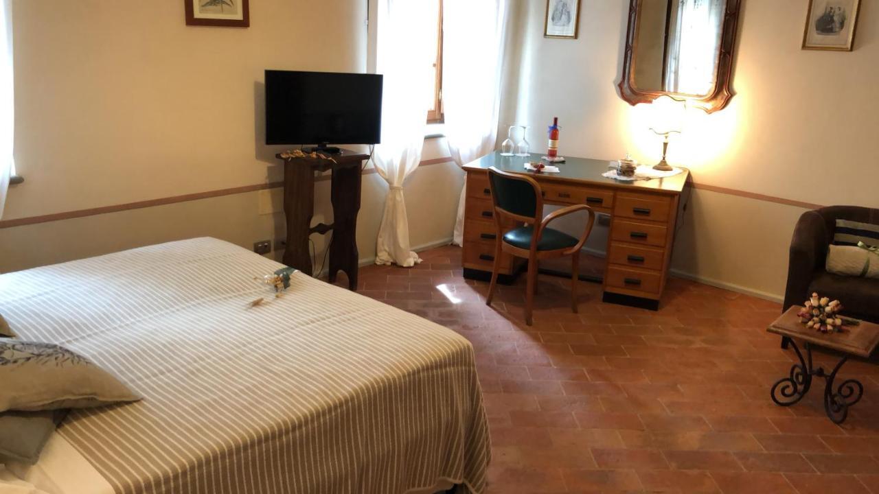 La Cantina Relais - Fattoria Il Cipresso อาเรซโซ ภายนอก รูปภาพ