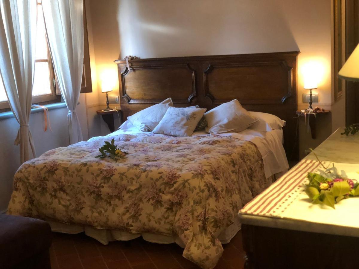 La Cantina Relais - Fattoria Il Cipresso อาเรซโซ ภายนอก รูปภาพ